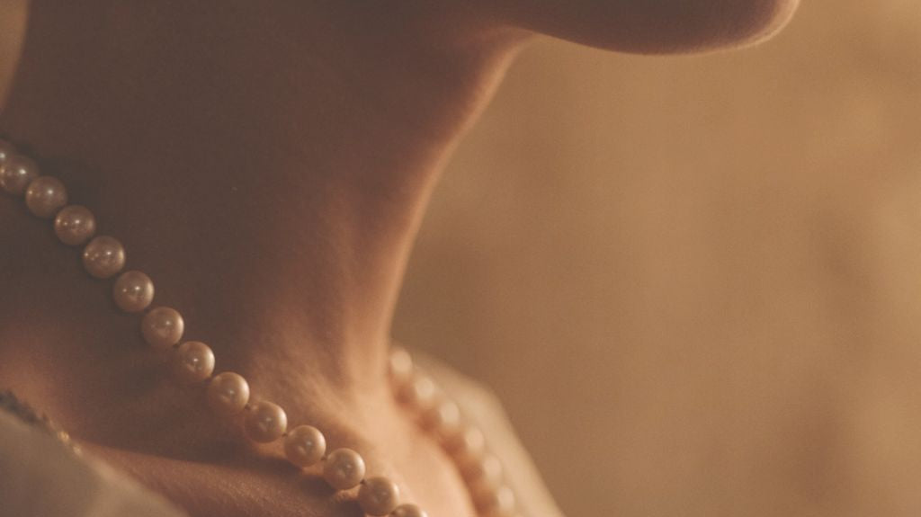 The Timeless Glow: 7 Expert Tips for Pearl Necklace Shopping in 2026