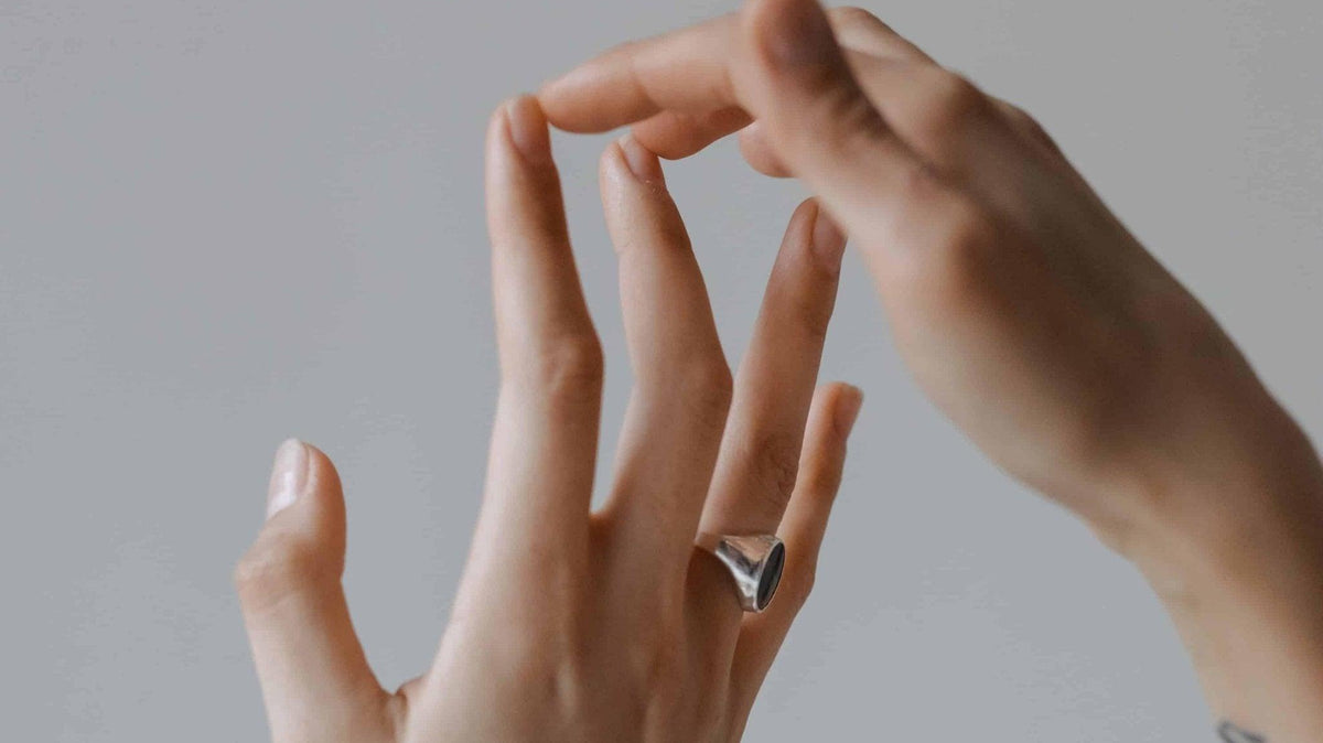 How to choose sterling silver jewelry under 100 USD in 2022?