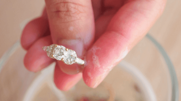 How To Clean Sterling Silver, Necklaces, Rings And Earrings?