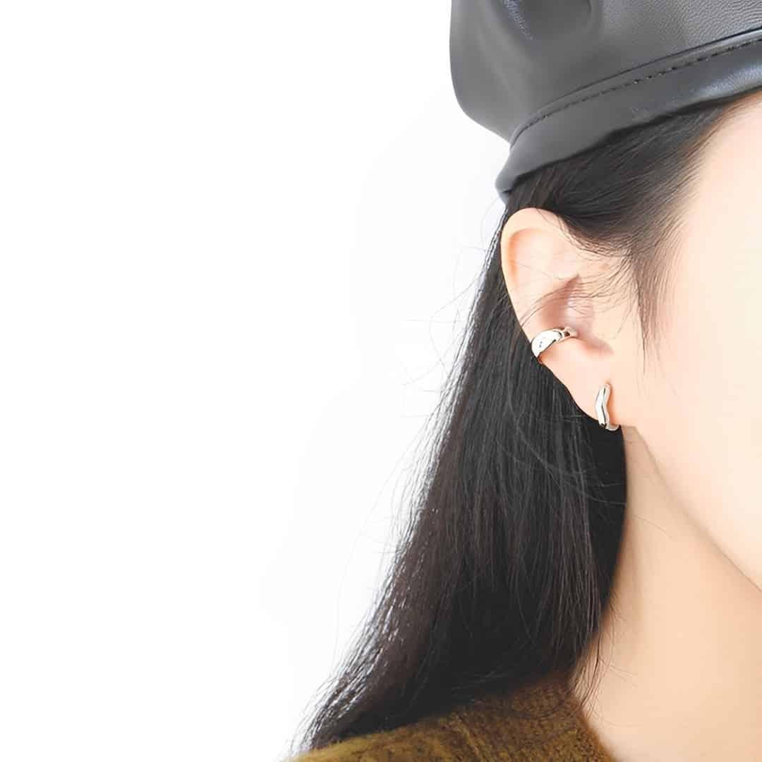 Huggie Earrings - Miranda