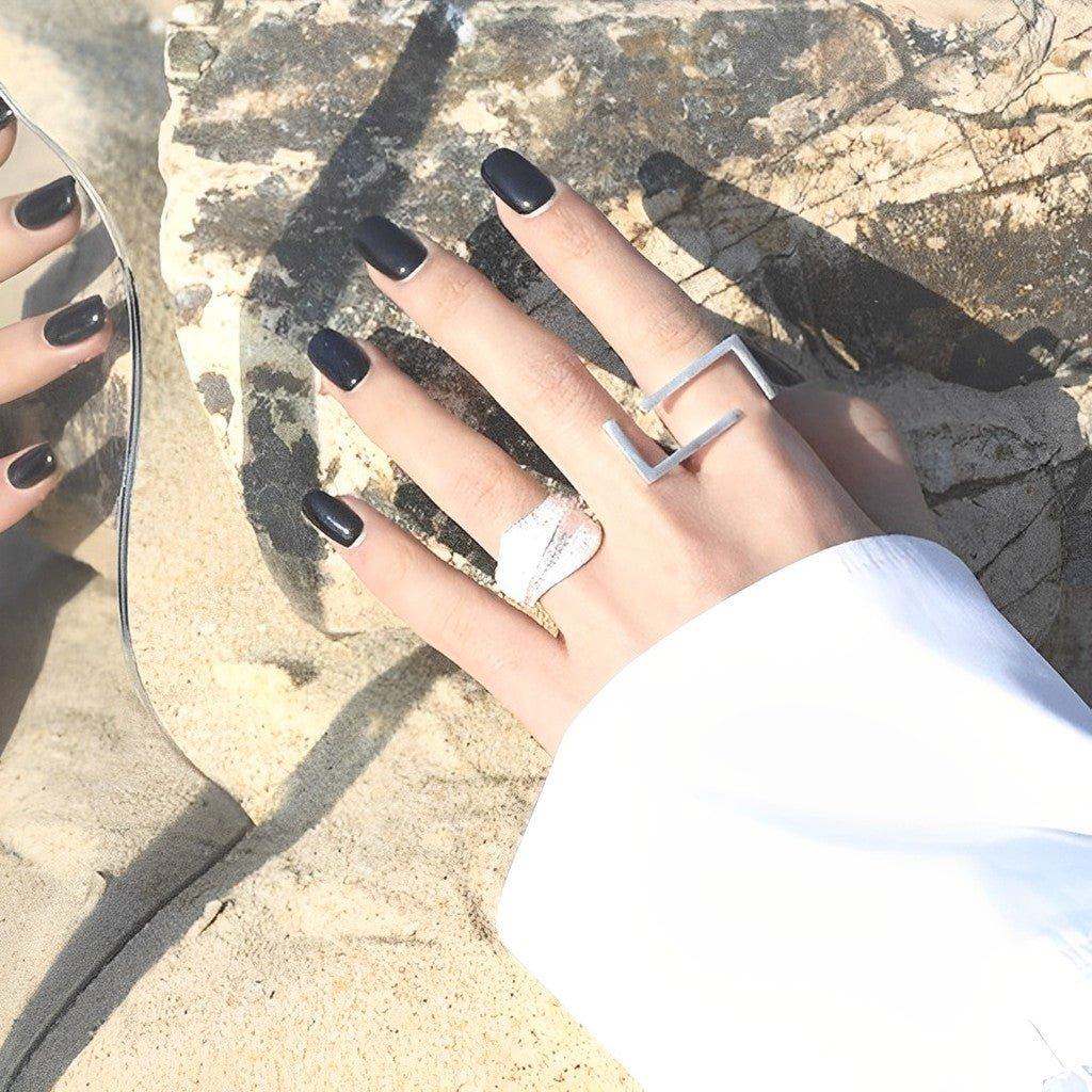 Open Rectangle Ring - Hellotia