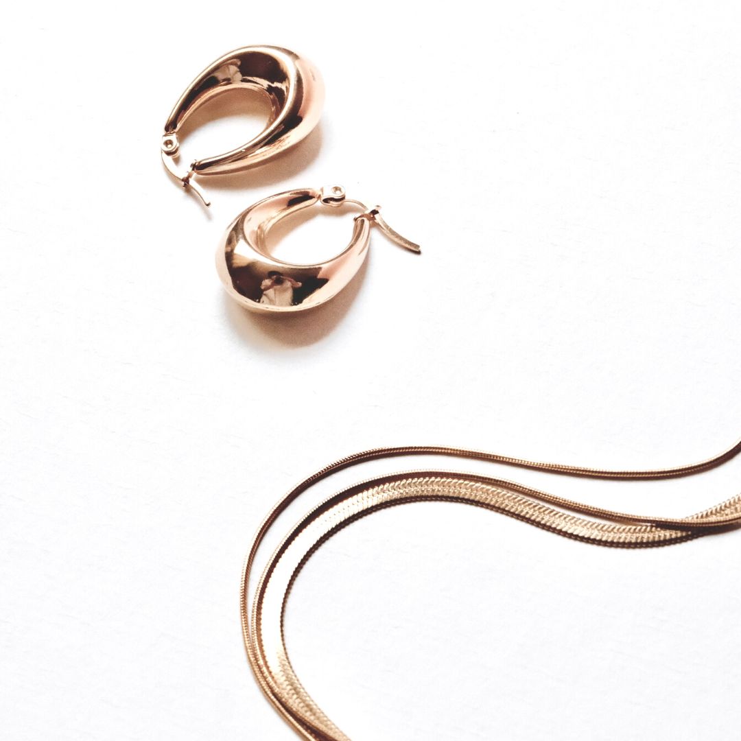 Shop women's necklace online