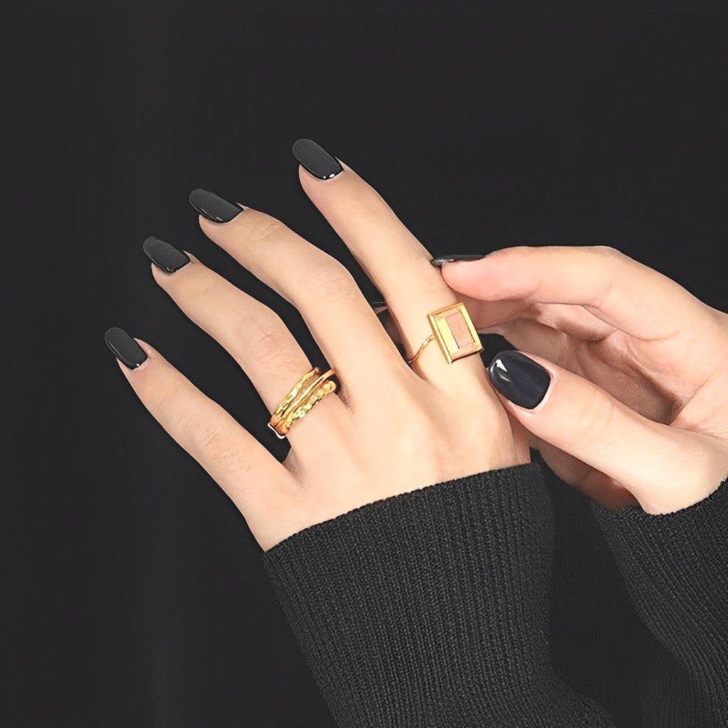 Fine Crystal Ring - Melinoe