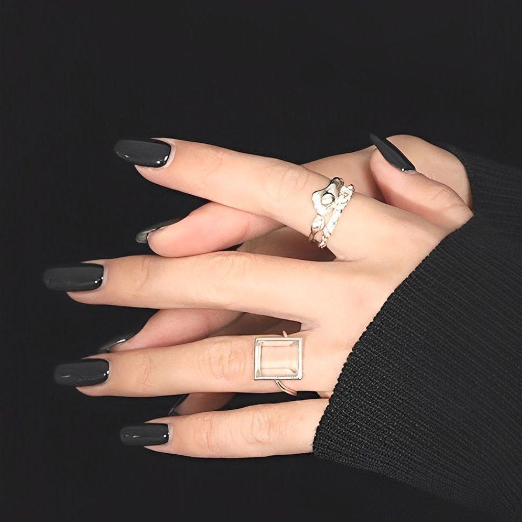Fine Crystal Ring - Melinoe