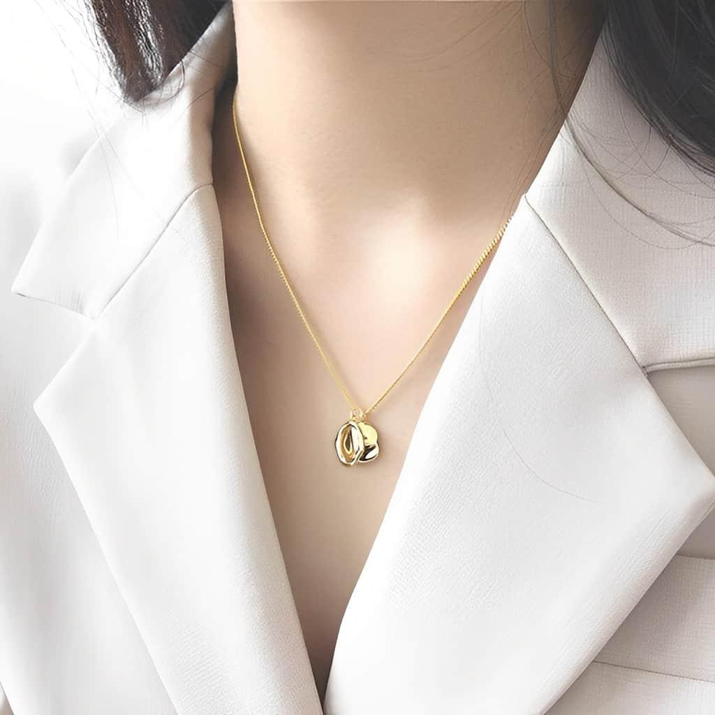 Gold Pendant Necklace - Clio