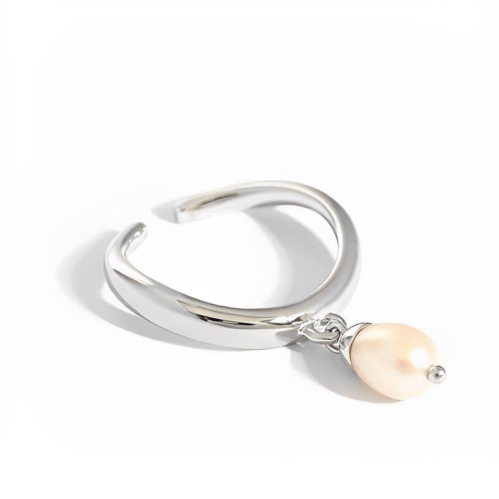 Pearl Ring - Hestia