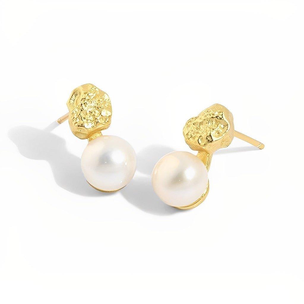 Pearl Stud Earrings - Alicia