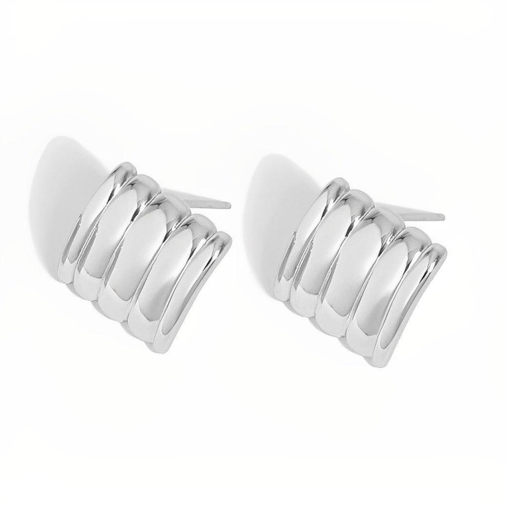 Stud Earrings - Linda