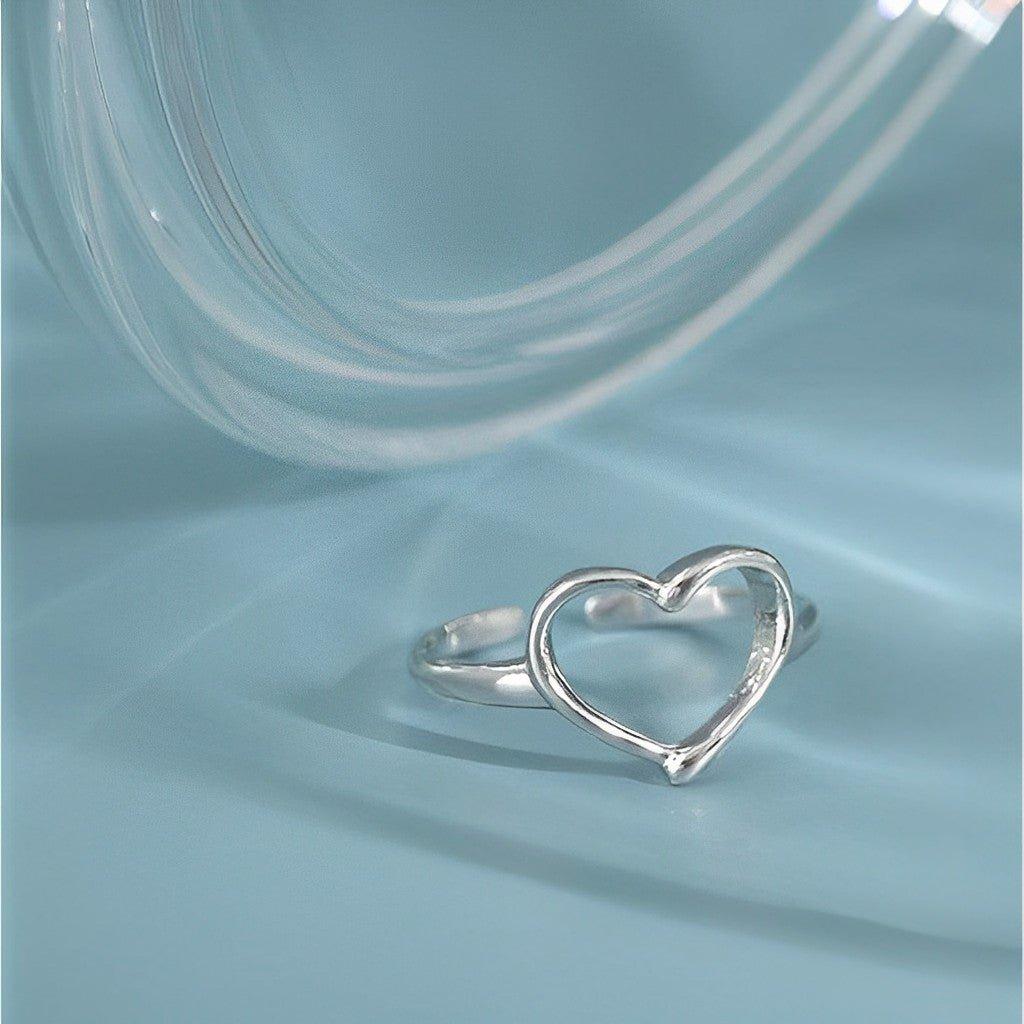 Thin Heart Ring